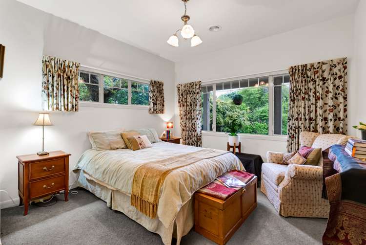 26 Shelter Grove Frankleigh Park_17