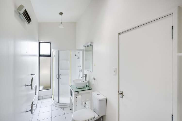 138c Charles Street Westshore_11