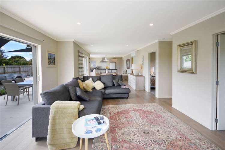 1247 Coast Road Karitane_10