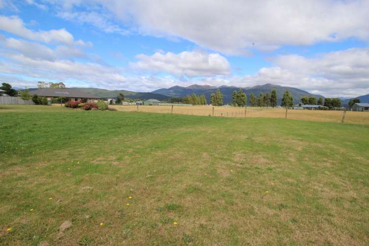 17 Orbell Crescent Te Anau_0