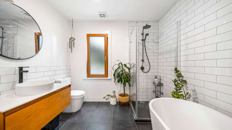 3 Pages Road Lyttelton_15