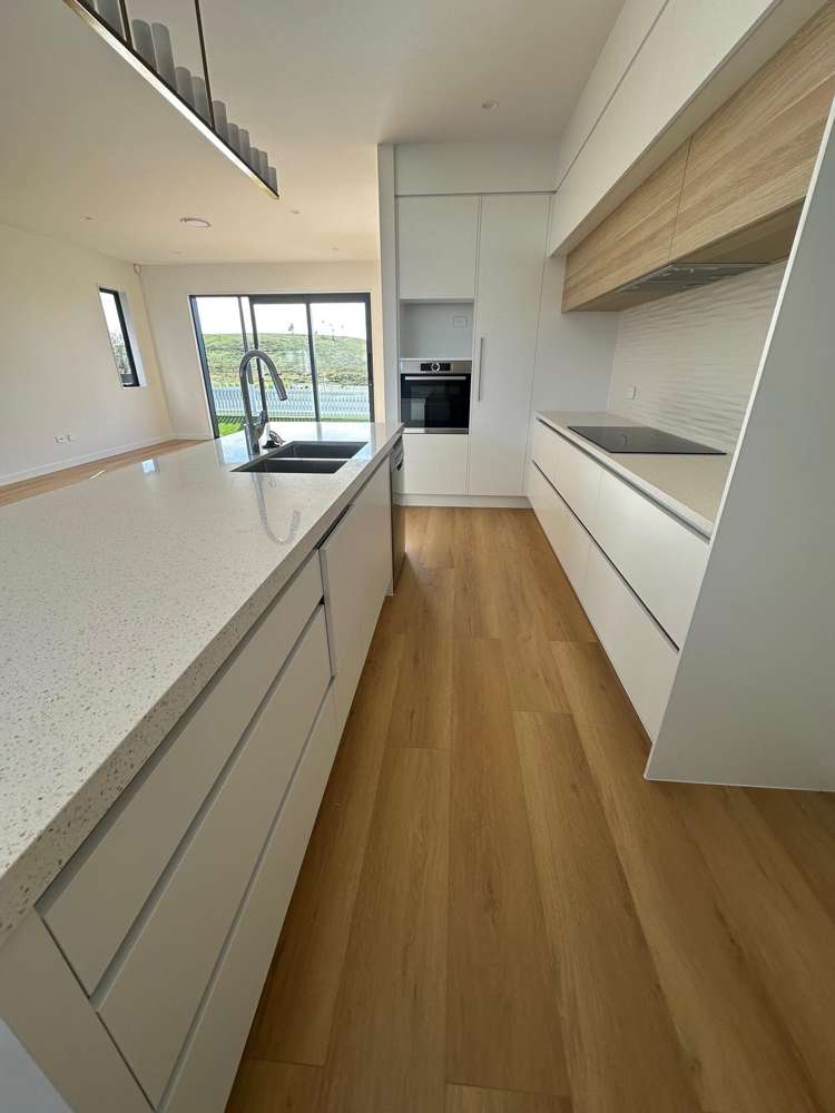9 Parkland Loop Wainui_11