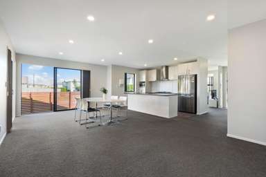 11 Soaring Bird Drive_2