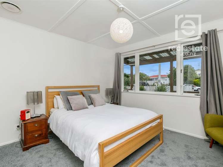 22 Taylor Street Blockhouse Bay_9