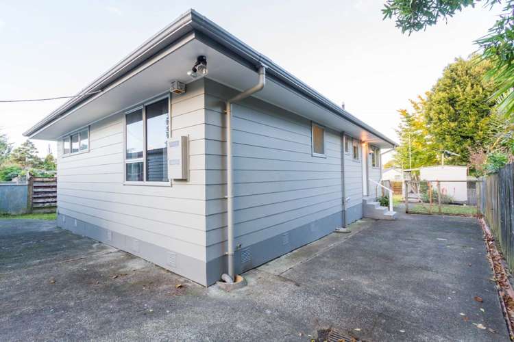 35a Roberts Road Te Atatu South_7