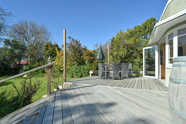 112 Lyndhurst Road Frimley_25