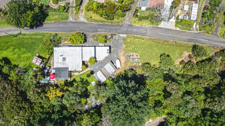 15 Pohue Creek Road Waiomu_32