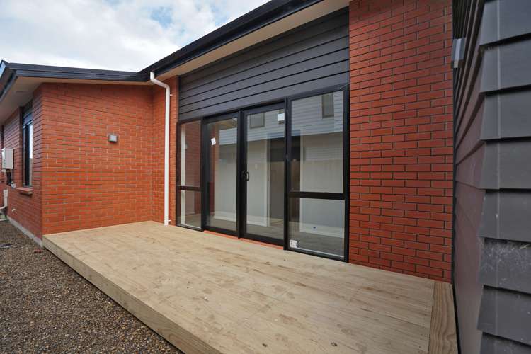 2/6 Tiro Place Rototuna North_13