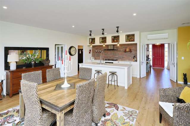 1/1 Loe Place Amberley_2