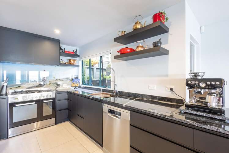 6577 Pouto Road Pouto_13