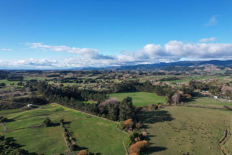 35 Old Coach Road North Otaki_19