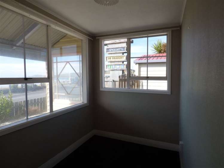 56 Esplanade Kaka Point_8