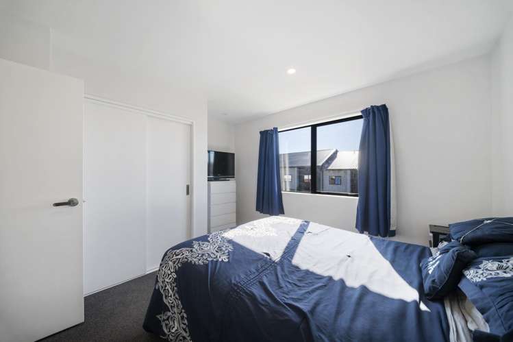 7 Selo Street Glen Eden_13
