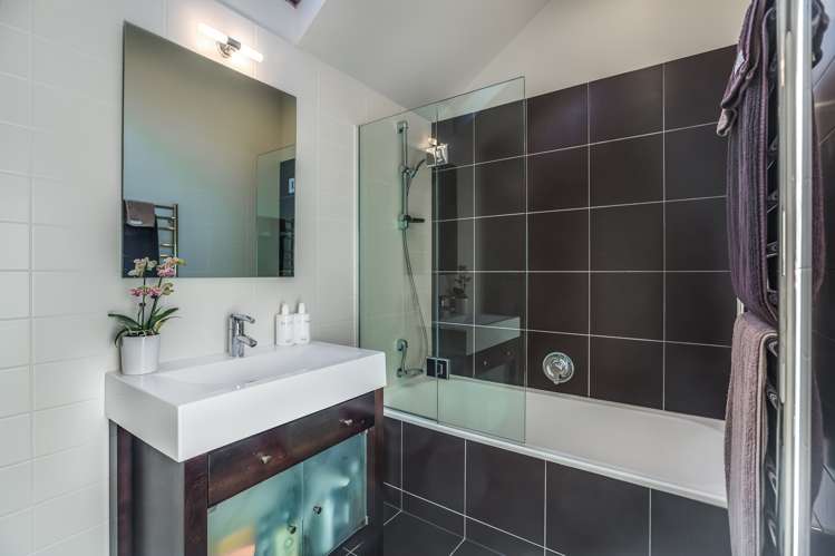 44 Scarborough Terrace Parnell_12