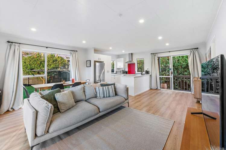 92b Beach Road Te Atatu Peninsula_8