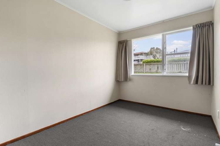 20 Gill Avenue Te Atatu Peninsula_7