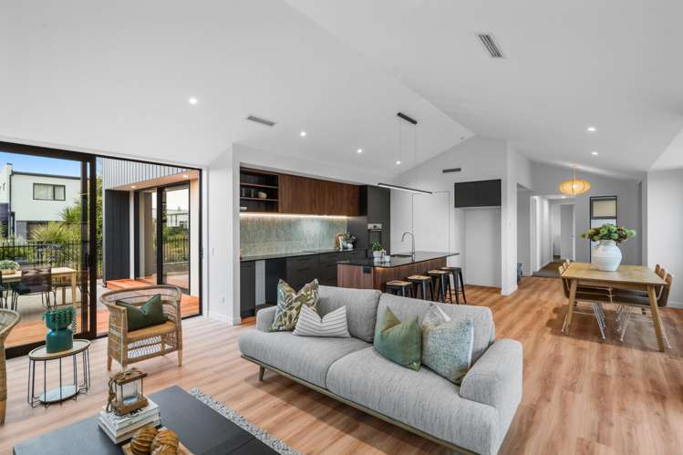 158 Gardiners Road_4
