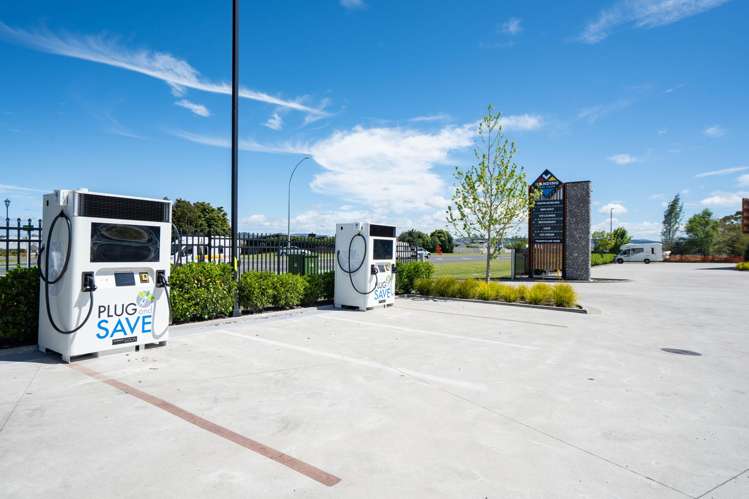 650 Lake Terrace Wharewaka_30