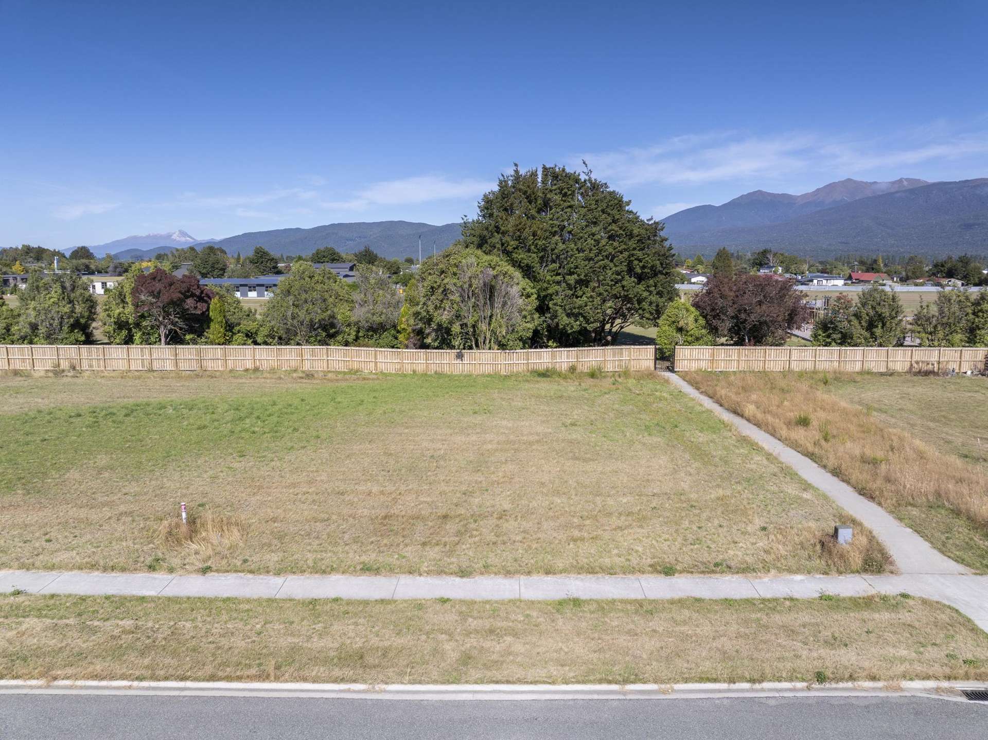 63 Tukare Loop Te Anau & Surrounds_0