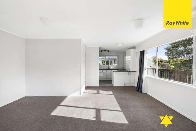 2/52 Edmonton Road, Henderson_3