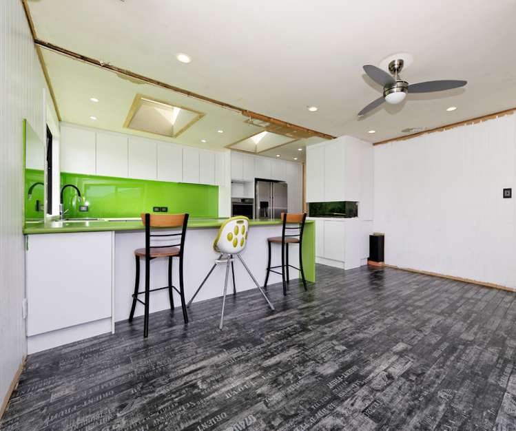 93 Solar Road Glen Eden_3