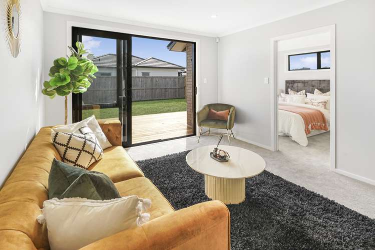 2/3 Tiro Place Rototuna North_5