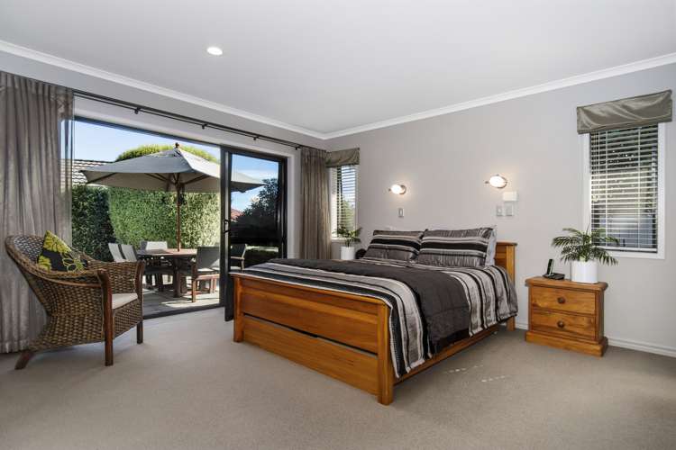 5 Alva Glen Place Pyes Pa_14