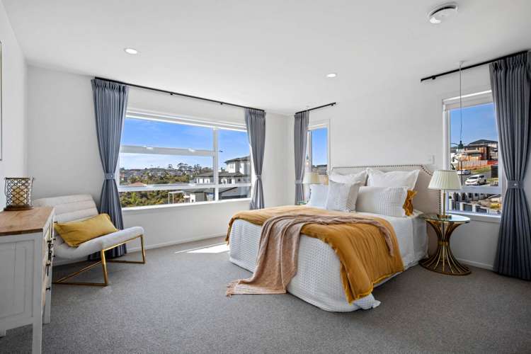 36 Fernhill Way Oteha_14