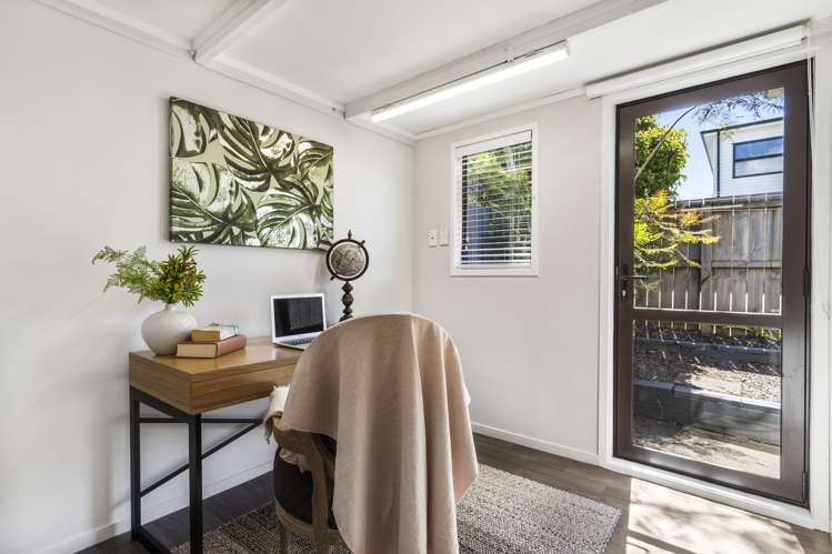 1/19 Gulf Crest Bucklands Beach_6