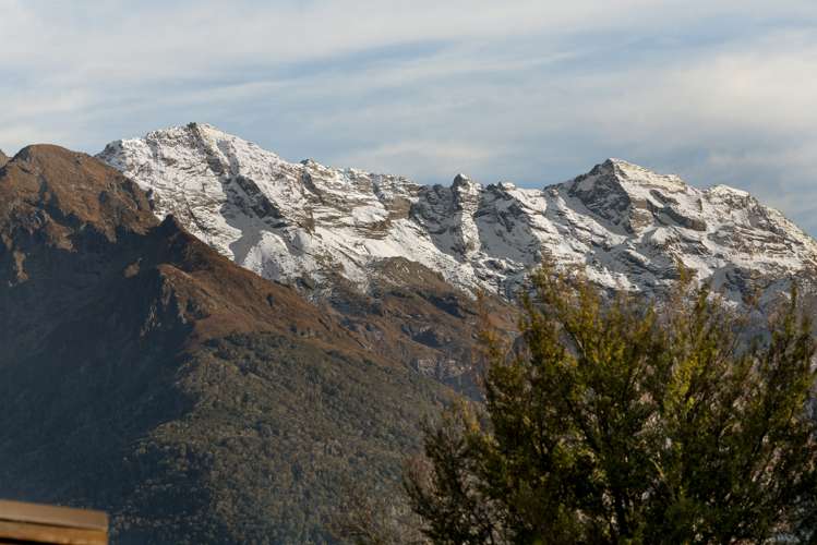 35 Invincible Drive Glenorchy_11