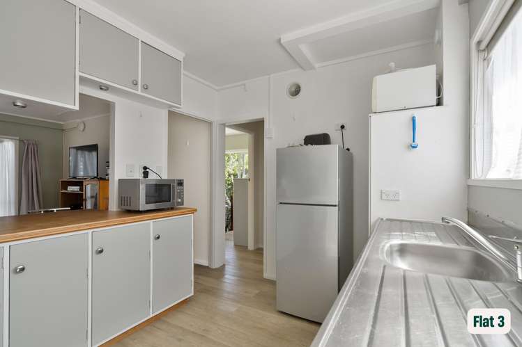 15 Raewyn Street Morningside_21