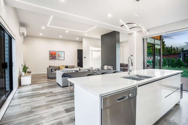 17 Leebank Crescent Riverhead_9