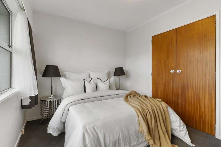 39C Kaipatiki Road (also known as 39C Emirau Place) Glenfield_12