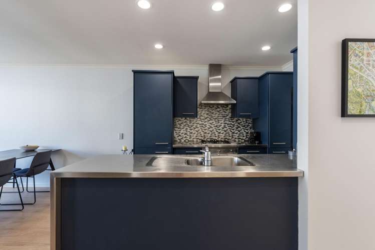 2/15 Roxburgh Street Mount Victoria_10