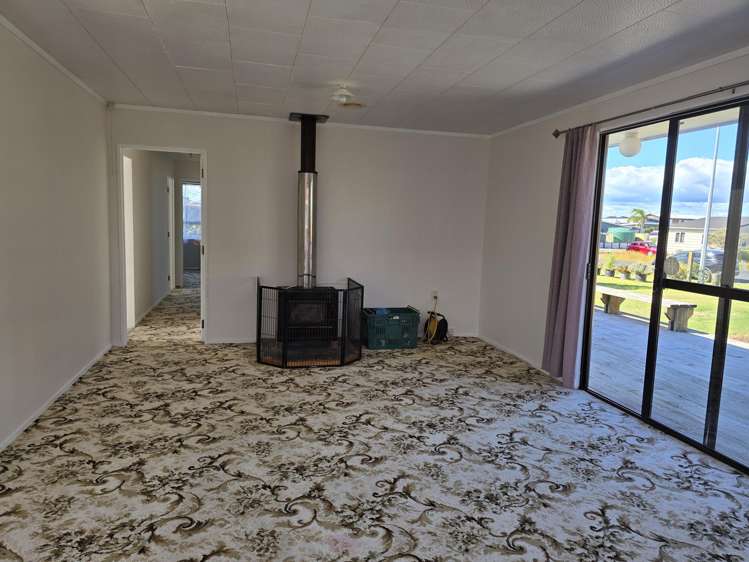 52 Kowhai Avenue Kaiaua_6