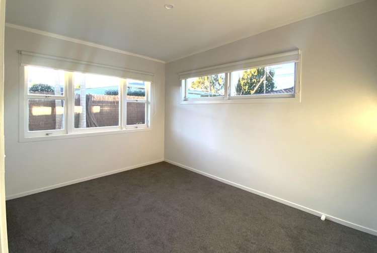 3/493A Devonport Road Avenues_5