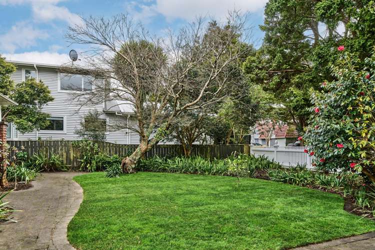 10 Totara Crescent Woburn_31