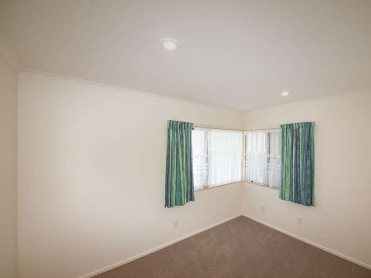 27 Derry Hill Churton Park_10