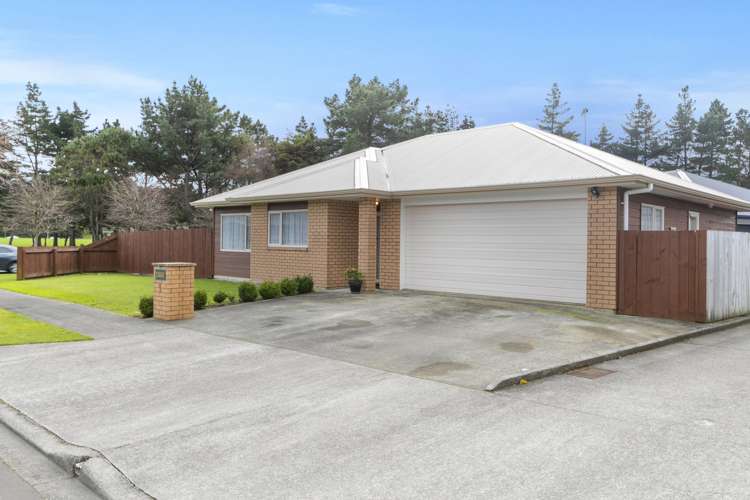 1 Woodland Grove Wainuiomata_18