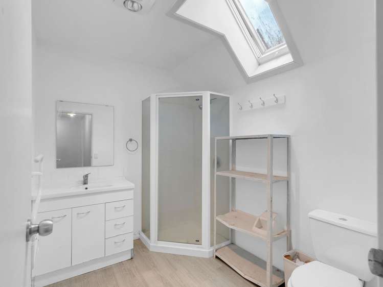 15B Greensboro Street Hamilton East_13