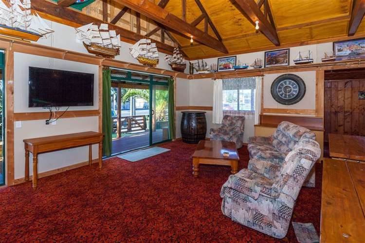 409 Port Road Whangamata_18