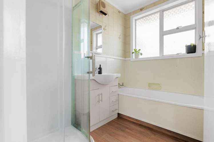 21 Rhonda Avenue Deanwell_16