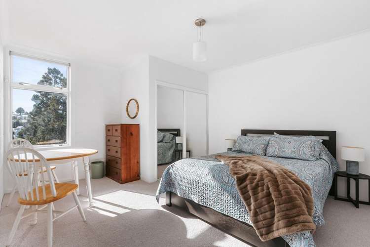 75 Sutherland Road Brookfield_23