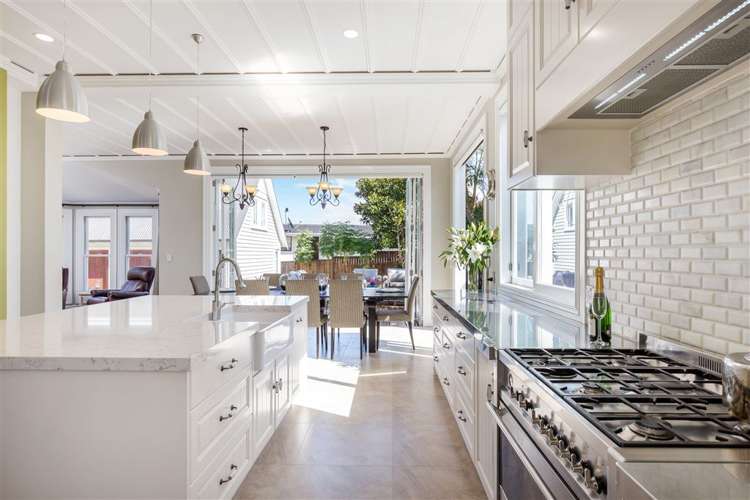 9 Tui Glen Road Birkenhead_5