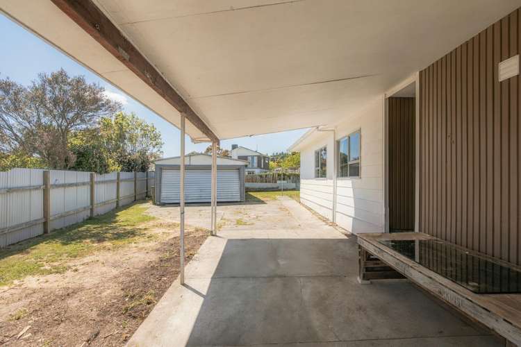 14 Titoki Avenue Waipahihi_18