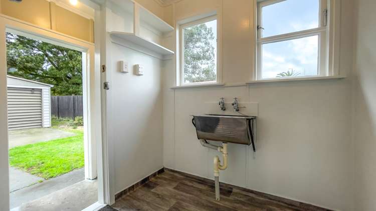 19 Ainslie Road Paeroa_11