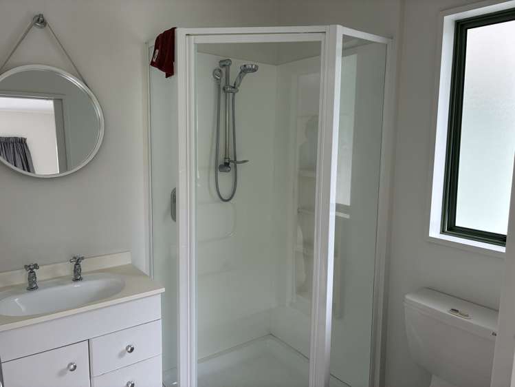 24 Albert Drive Clyde_11