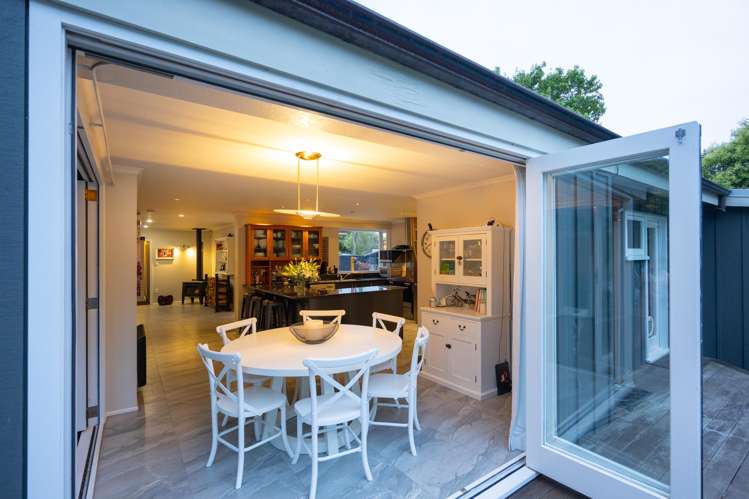 24 Moerangi Street West End_8