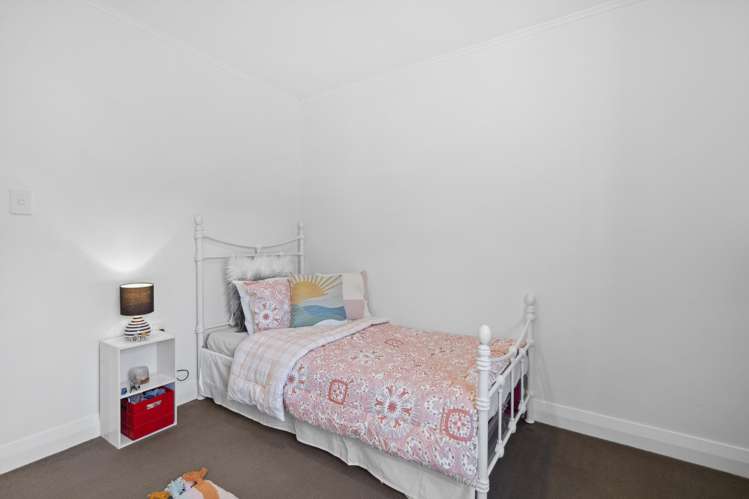 12 Arun Crescent Southgate_20