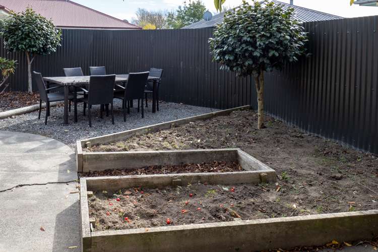 93 Creek Road Allenton_13